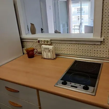 Estudio En Primera Linea De Playa טורמולינוס